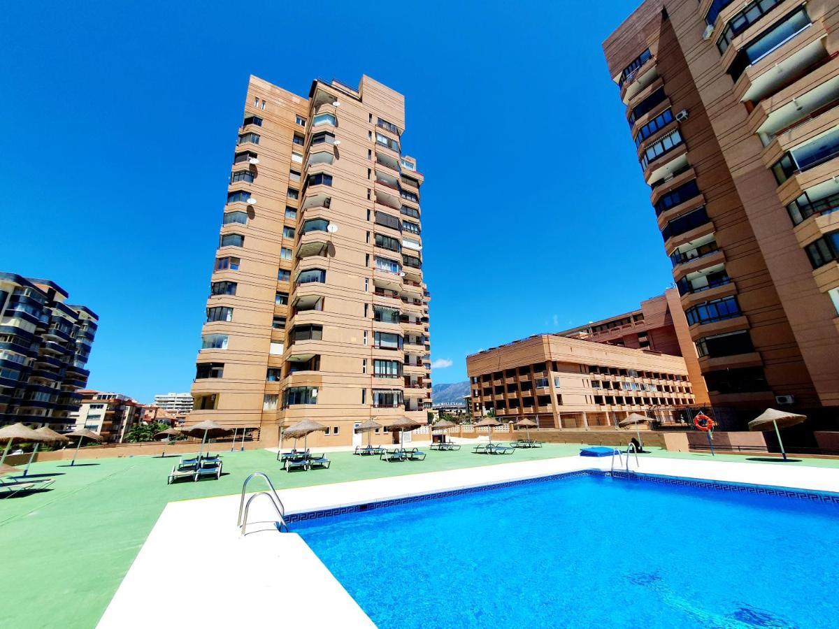 Апартаменти Fuengirola Towers Екстер'єр фото